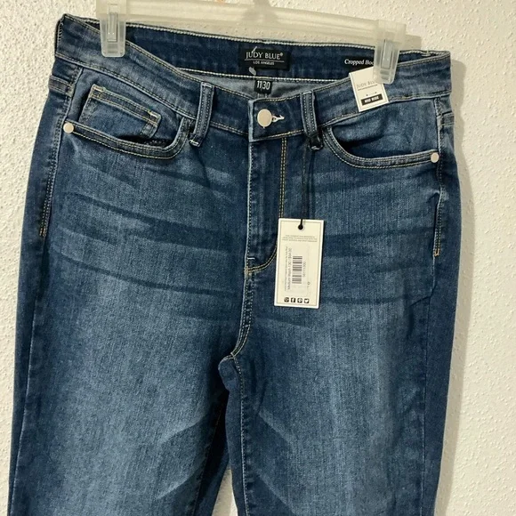 NWT Judy BlueMedium Wash Mid Rise Cropped Boot Jeans Size 11/30